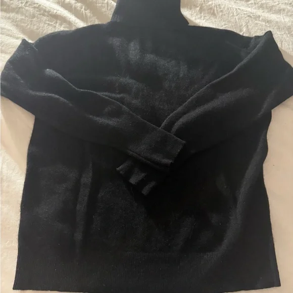 Jcrew Black 100% Cashmere Turtleneck Sweater - Picture 2 of 6